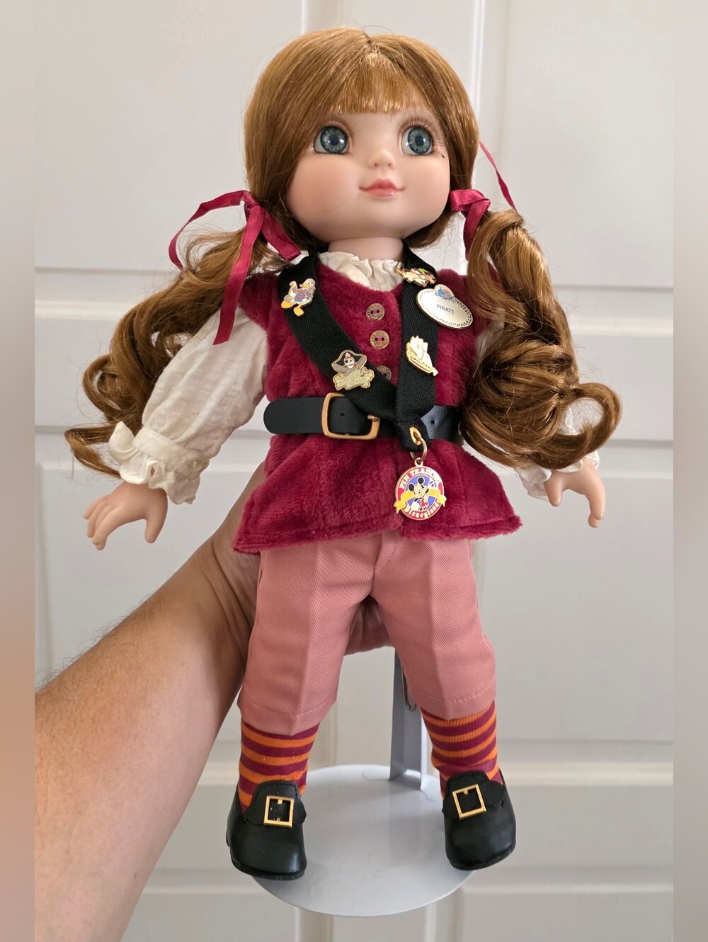 Disney X Marie Osmond Adora Belle Pirates of the Caribbean Pin Trader Doll signe
